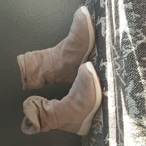 Baretrap Gray Lainey Leather Upper 